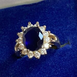 BLING! Royal Heirloom Princess ring with certificate and box so pretty